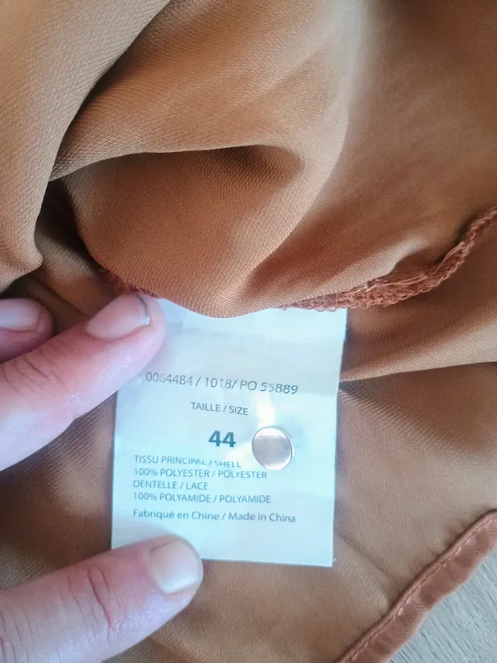 Blouse satinée T44 - photo numéro 5