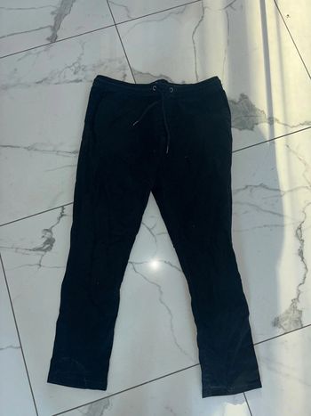 Pantalon noir en très bon état homme taille 48