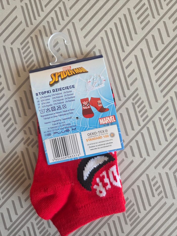 1 paire de chaussettes neuves spider man 23/26 - photo numéro 2