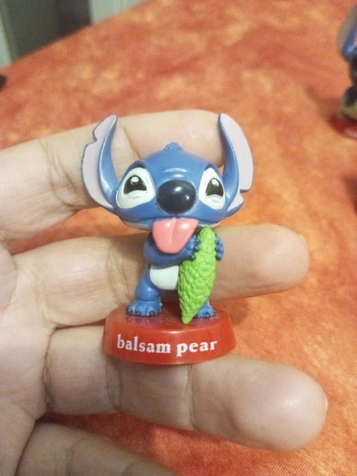 5 figurines Stitch Disneyland Hong kong - photo numéro 2