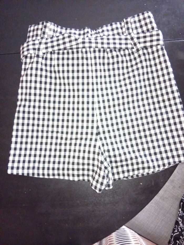 Jupe short Bershka - photo numéro 3