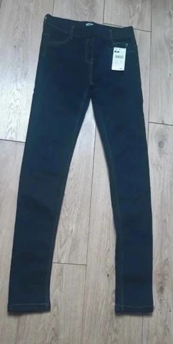 Pantalon jegging bleu brut 14 ans neuf avec étiquette