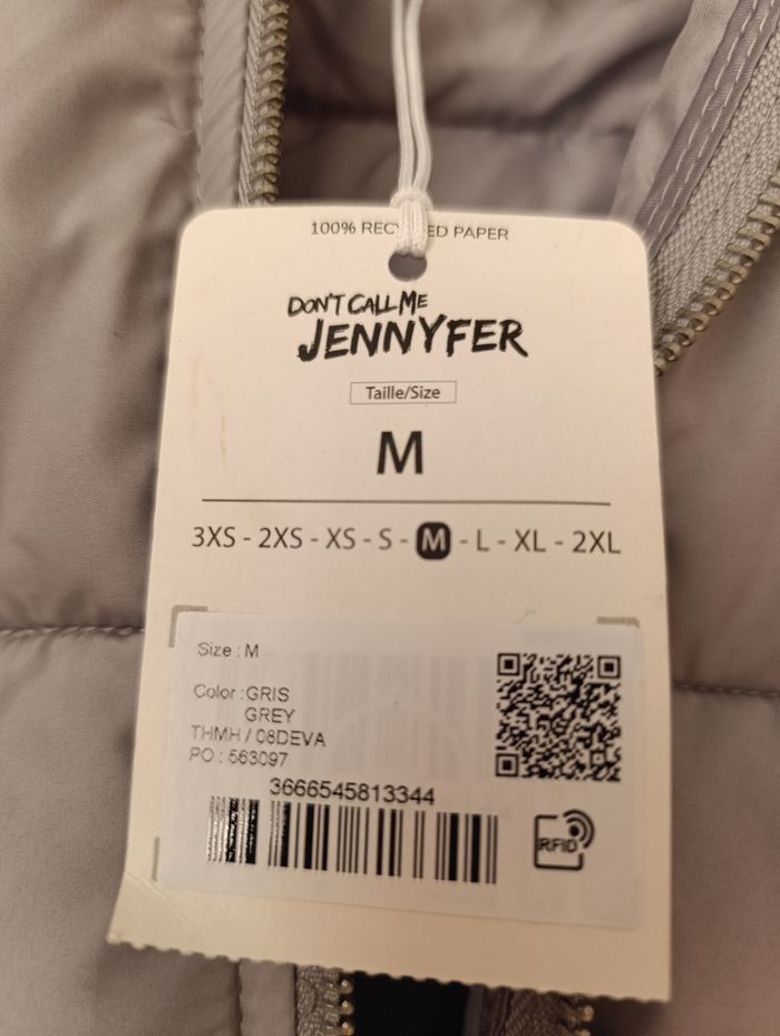 DOUDOUNE MODE FEMME ENTIÈREMENT NEUVE AVEC L ÉTIQUETTE