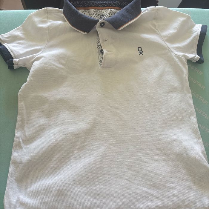 Vends lot de deux polos manches courtes okaidii 6 ans très bon état