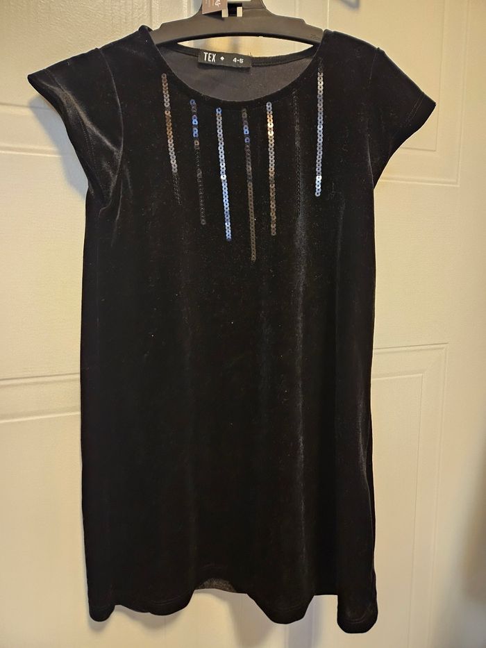 Robe sans manche noir 4/5ans avec bolero - photo numéro 2