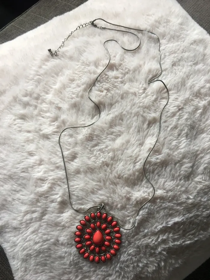 Collier - photo numéro 2