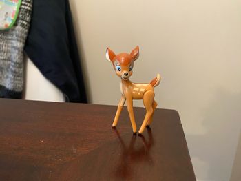 Figurine féline bambi disney