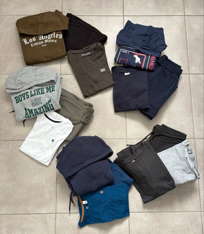 Lot de 15 vêtements taille 12 ans - photo numéro 2