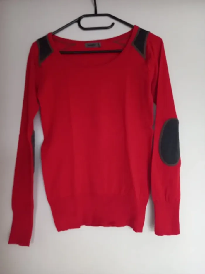 Pull rouge Jennyfer