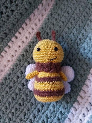 Jolie abeille en coton