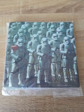19 serviettes en papier star wars