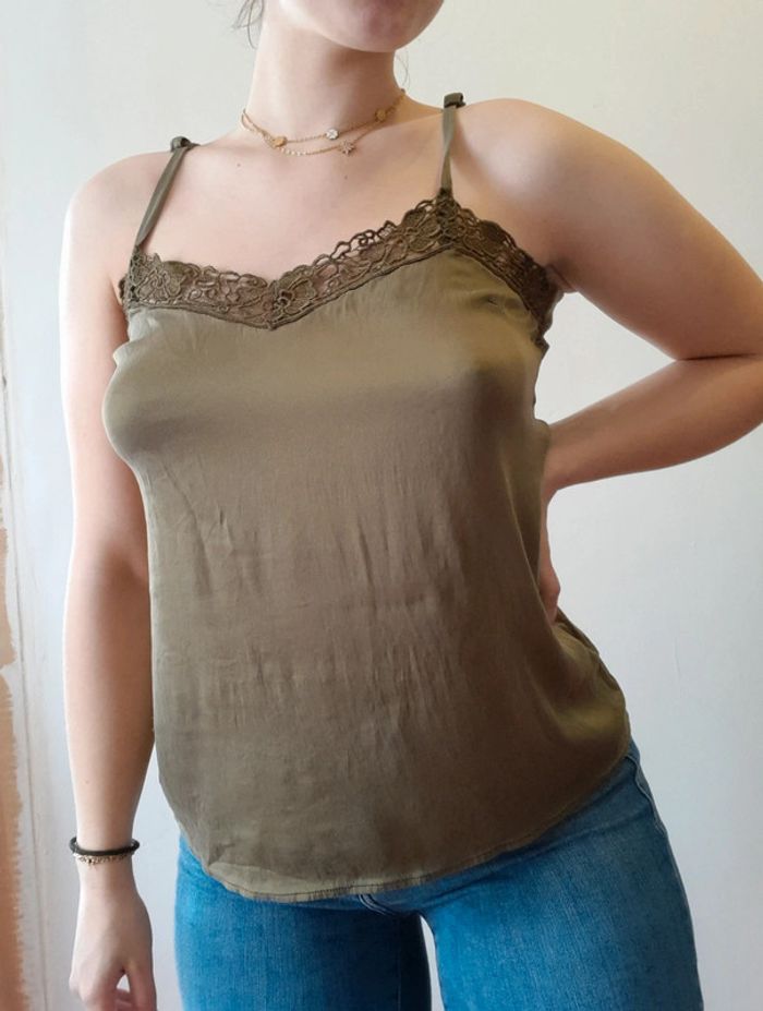 Débardeur kaki broderie bretelles réglables - photo numéro 2