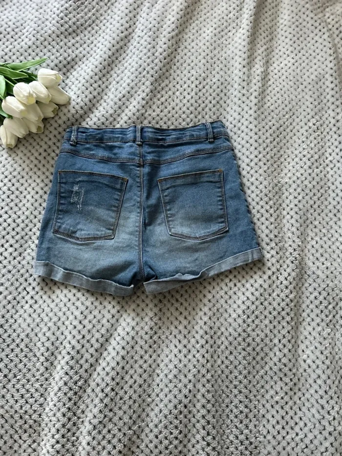 Short en jean en XS (14 ans) - photo numéro 2