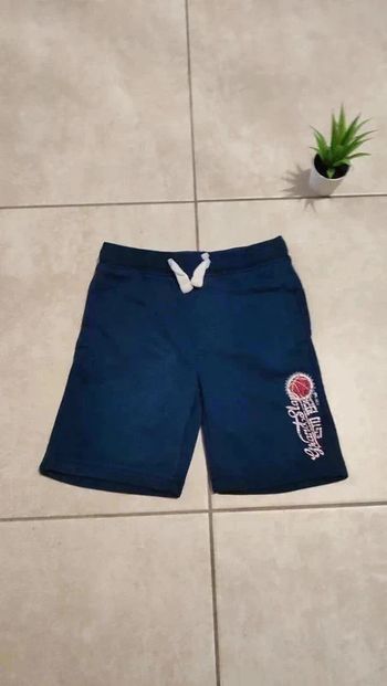 Short moletoné bleu marine 6 ans in extenso