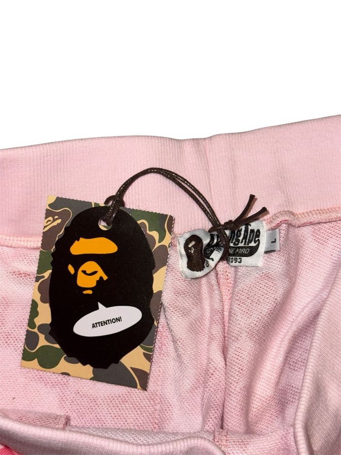 Short A Bathing Ape (Bape) camouflage rose - photo numéro 3