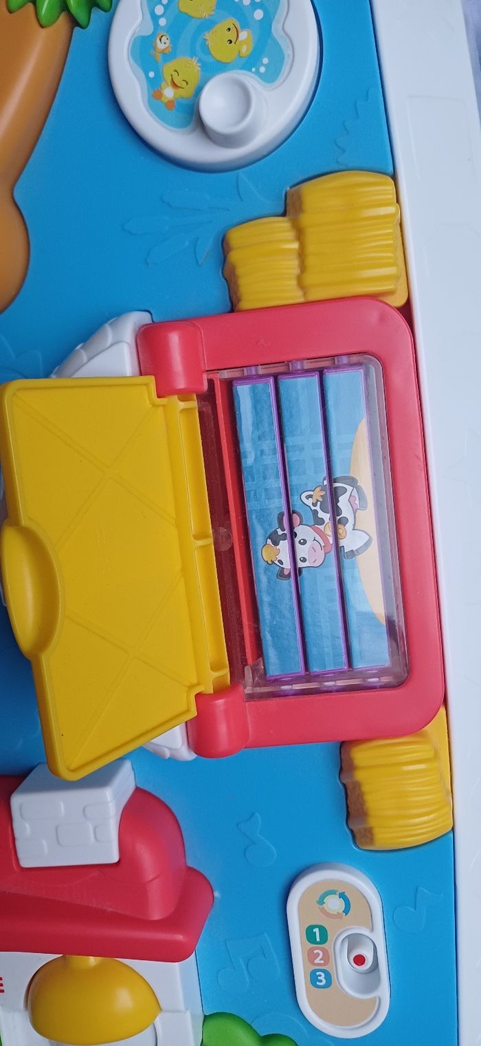 Fisher-Price Table d'activité table de jjeu éducative
Français et Anglais - photo numéro 3