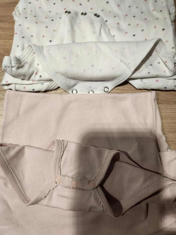 Lot 2 bodies manche longue - photo numéro 2