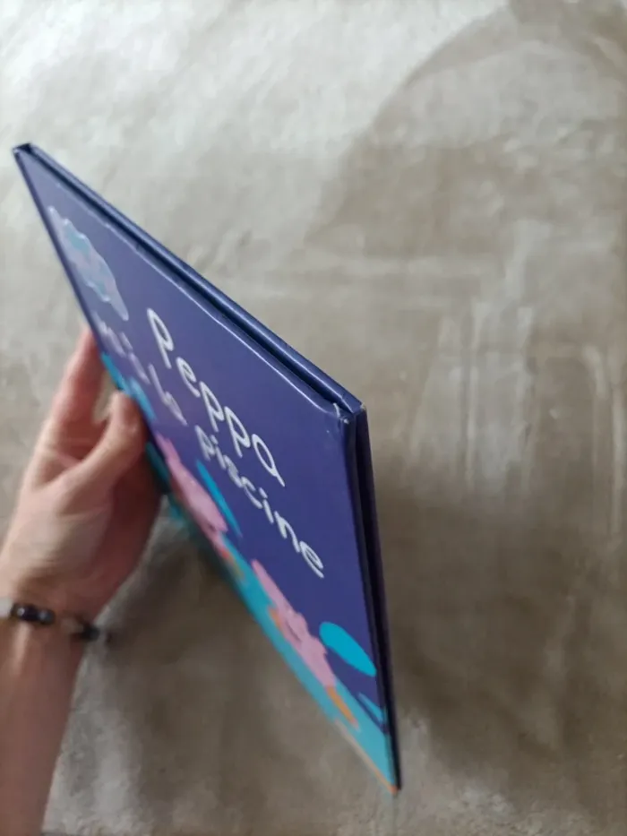 Livre Peppa Pig : Peppa va à la piscine - photo numéro 8