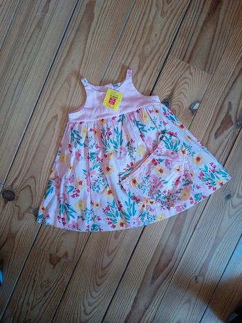 Robe ballerine neuve avec culotte 12 mois étiquette