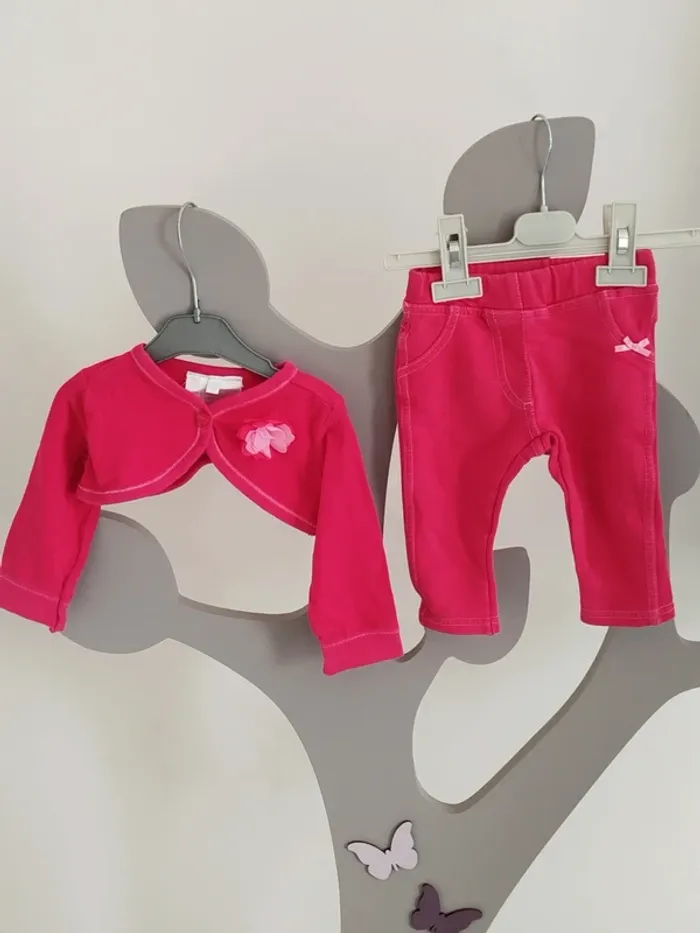 Ensemble jegging boléro fuschia Zeeman taille 6 mois