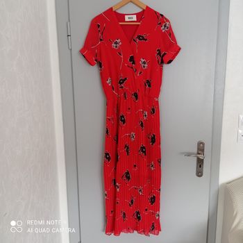 Robe rouge à fleurs t38