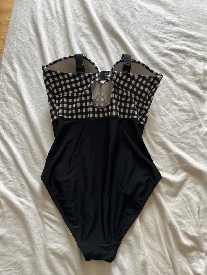 Maillot de bain bon prix - photo numéro 2