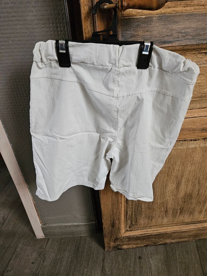 Short blanc - photo numéro 3