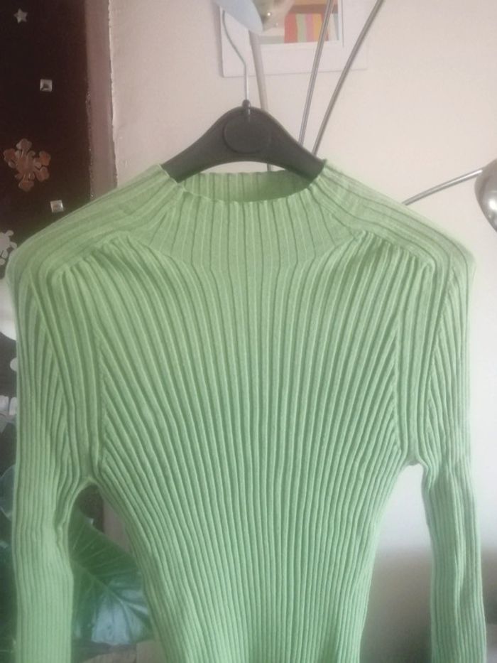 🌸Pull - over maille côtelée Taille 40 Tendance 2023"Mango" - photo numéro 2