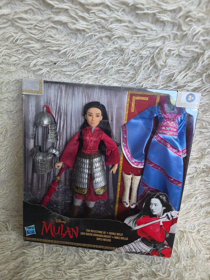 Poupee barbie disney princesse mulan disneyland paris - disney store