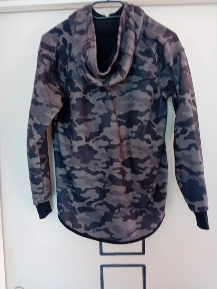 Veste de jogging de chez Yamaha en taille 16 ans - photo numéro 8