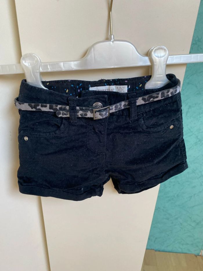 Short velours ras
