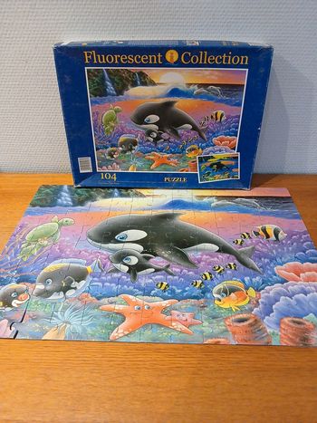 Fluorescent collection