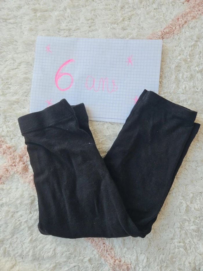 Pantacourt legging 3 /4 noir kiabi taille 6 ans