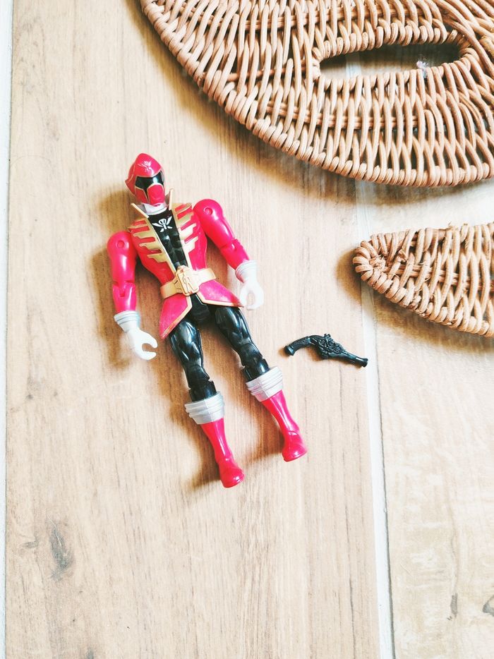 🙅 Power rangers super megaforce figurine ranger rouge avec pistolet marque Bandai