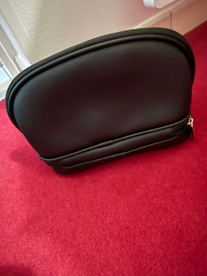 Trousse maquillage plus pinceaux Kiko Milano - photo numéro 1