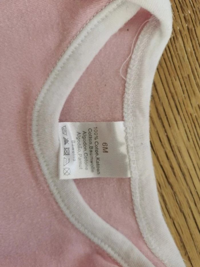 Lot bodies MC 6 mois - photo numéro 3