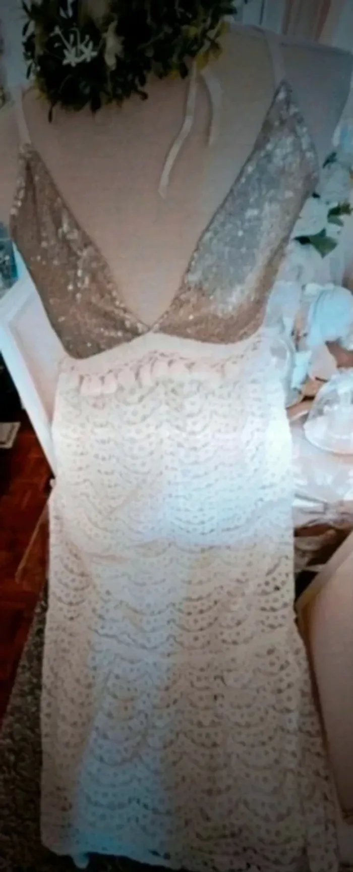 Robe bohème dentelle beige/écru sequins dorés Taille S/M Neuve - photo numéro 5