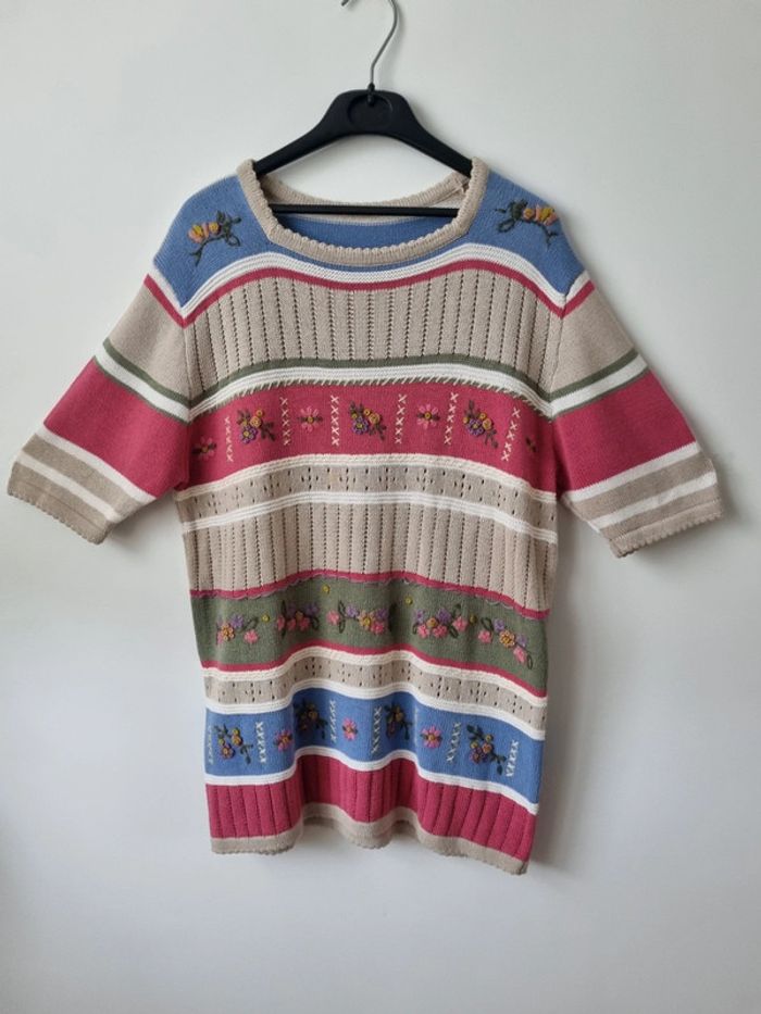 Top en coton brodé coloré vintage