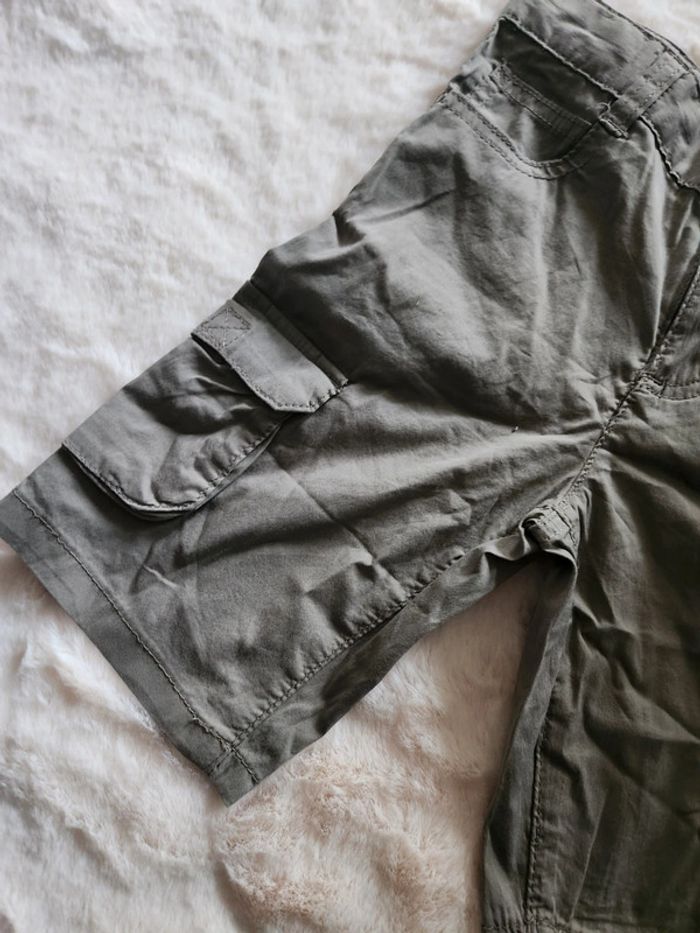 Short kaki - photo numéro 3