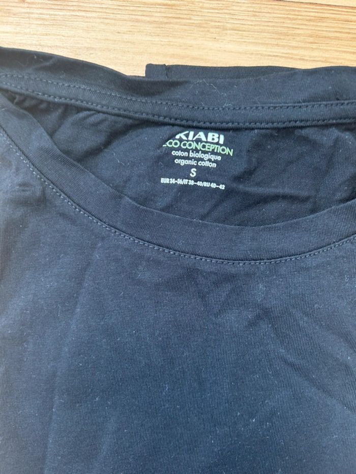 TEE shirt taille S neuf - photo numéro 2