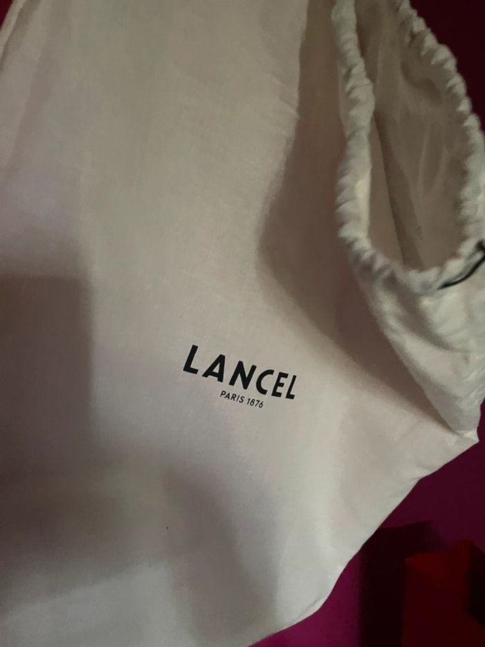 Sac Lancel neuf - photo numéro 4