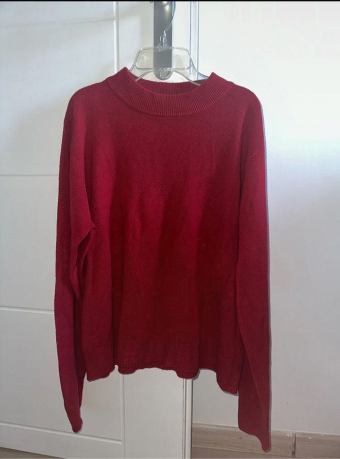 Pull rouge