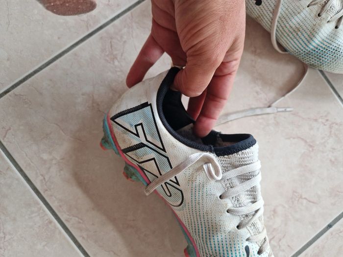 Chaussures foot puma - photo numéro 3