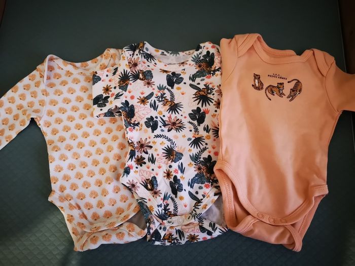 Bodies manches longues taille 1 mois vertbaudet