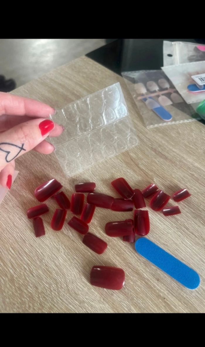 Faux ongles