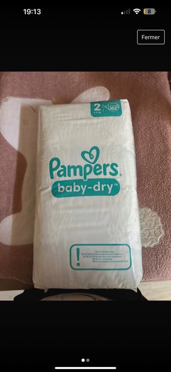 Couches Pampers