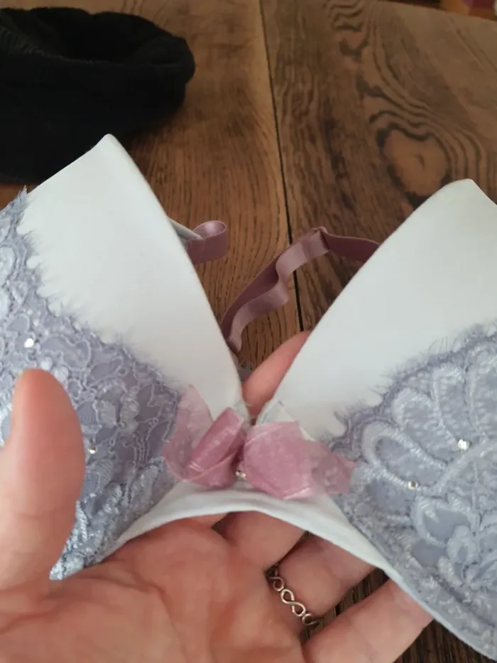 Jolie Soutiens-gorge Hunkemöller fr 95D - photo numéro 19