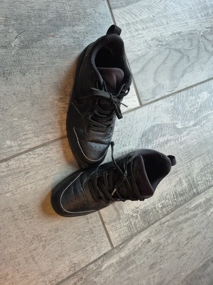Basket nike t 40 - photo numéro 3