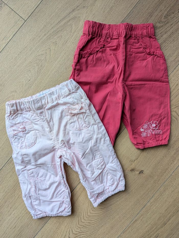 Lot de 2 pantalons légers taille 6 mois