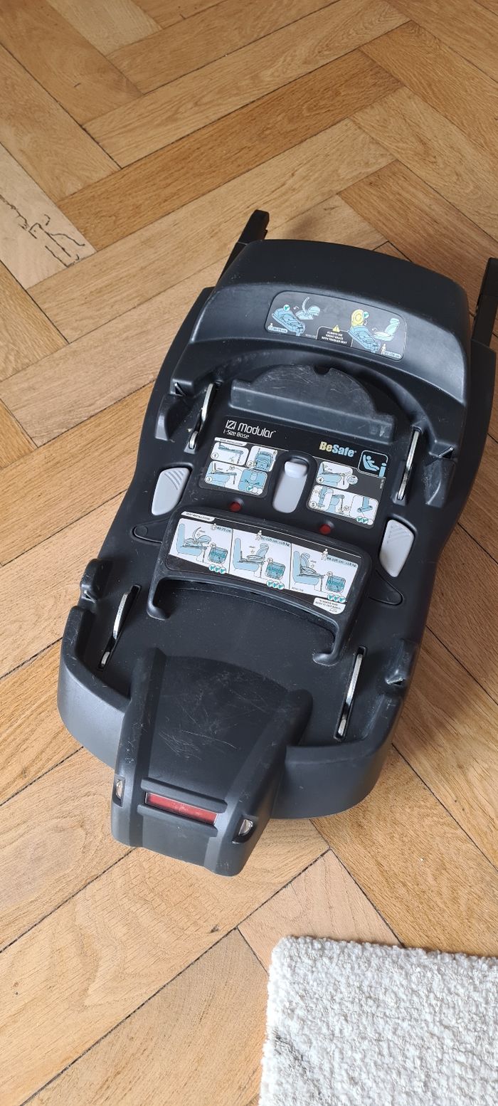 Base isofix modular Izi pour cosy babyzen